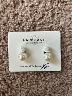 Park Lane Pearl Double-Stud Earrings in Ivory White